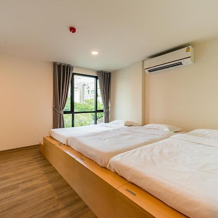 P18 Hotel Bangkok Szoba fotó