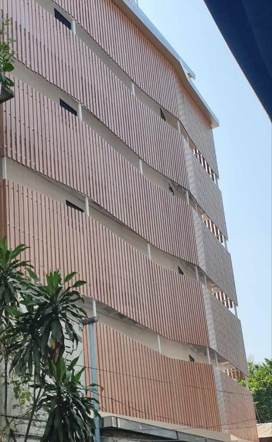 P18 Hotel Bangkok Kültér fotó